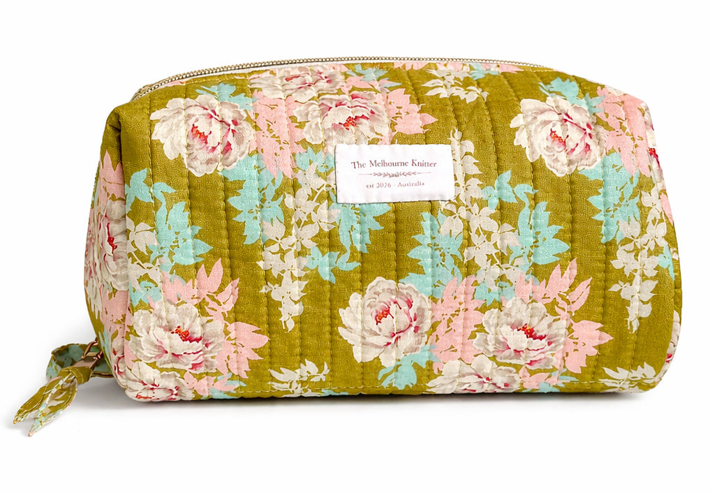 Zip Up Quilted Project Pouch - Forties Retro - Small