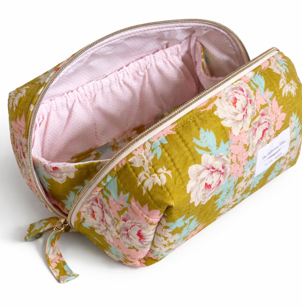 Zip Up Quilted Project Pouch - Forties Retro - Small